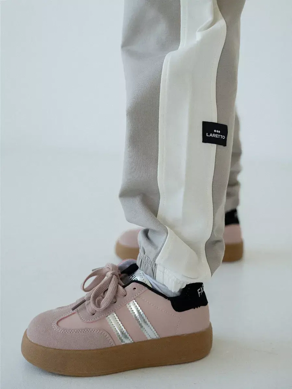 Штаны для мальчика спортивные бежевые