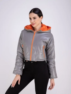 Куртка кожаная короткая утепленная с капюшоном демисезон