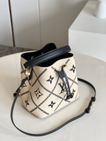 Louis Vuitton NeoNoe BB