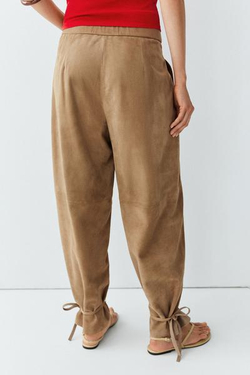 Massimo Dutti Брюки из замшевой кожи с завязками по низу, зеленый