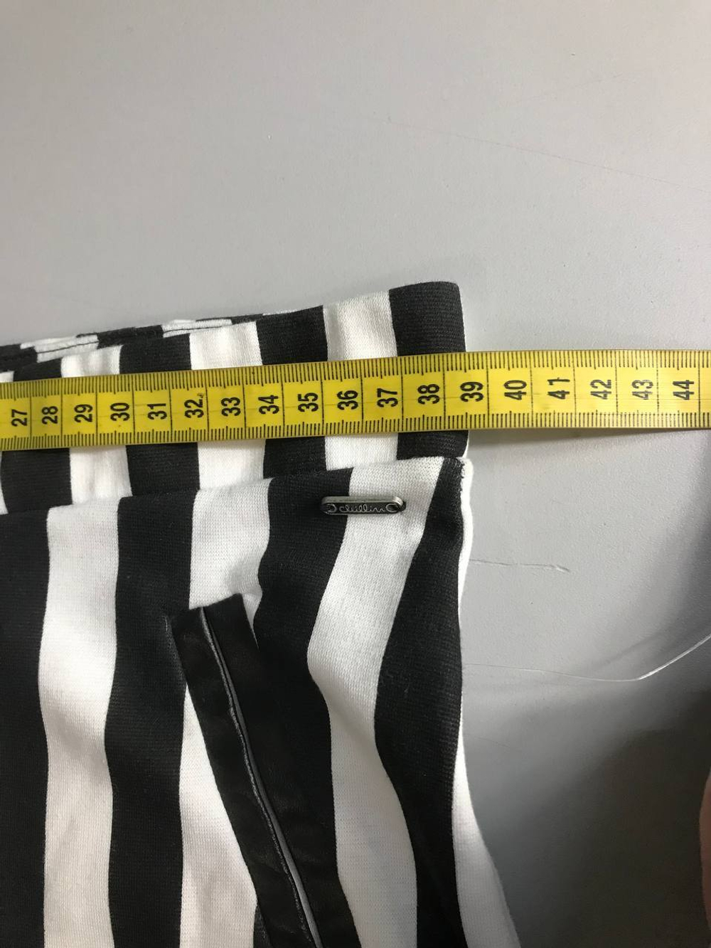 Юбка в полоску короткая, маркировка S, визуально 44 размер, новая