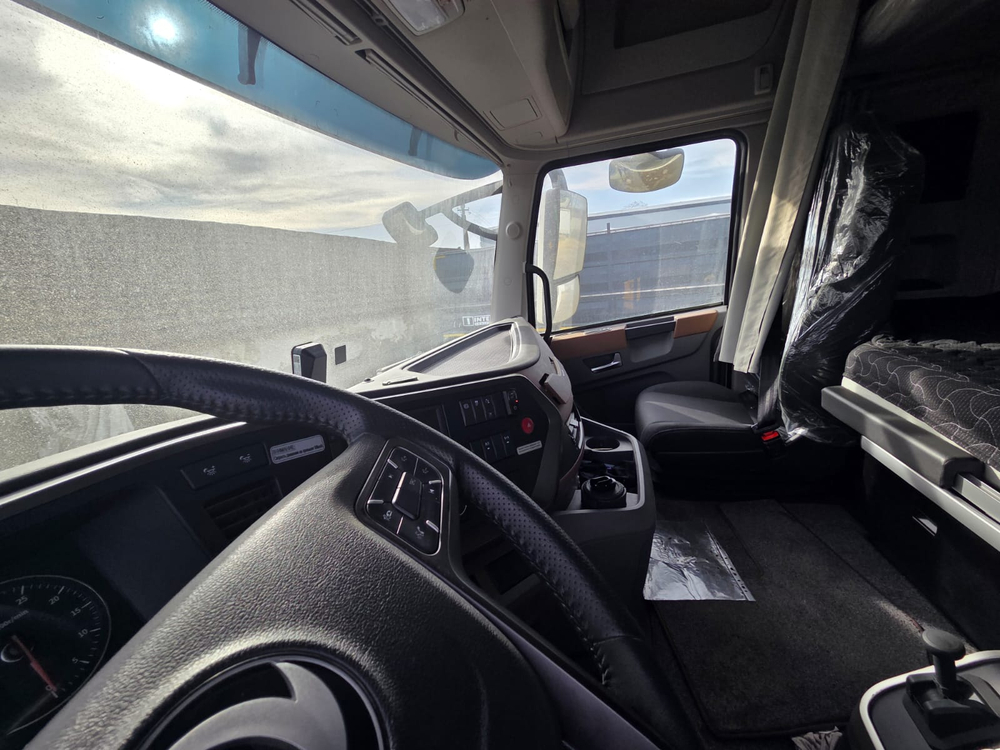 DongFeng GX 4x2 Седельный тягач DFH4180 (Дизельный, 13,0 л, 509 л.с., АТ)