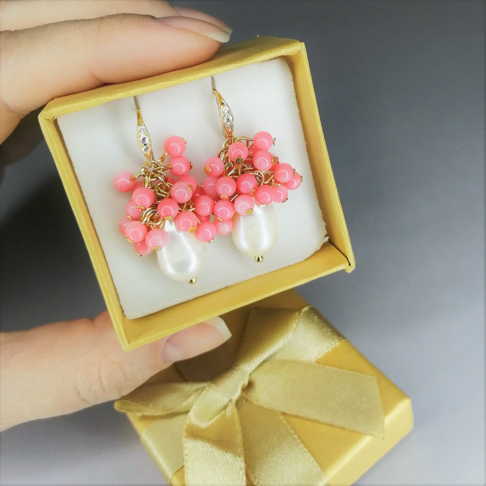 Золотые серьги с натуральным жемчугом и кораллом "Морские сокровища"