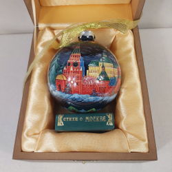 Набор шар новогодний с круговой росписью Палех "Москва"  и стихи "О Москве" в футляре