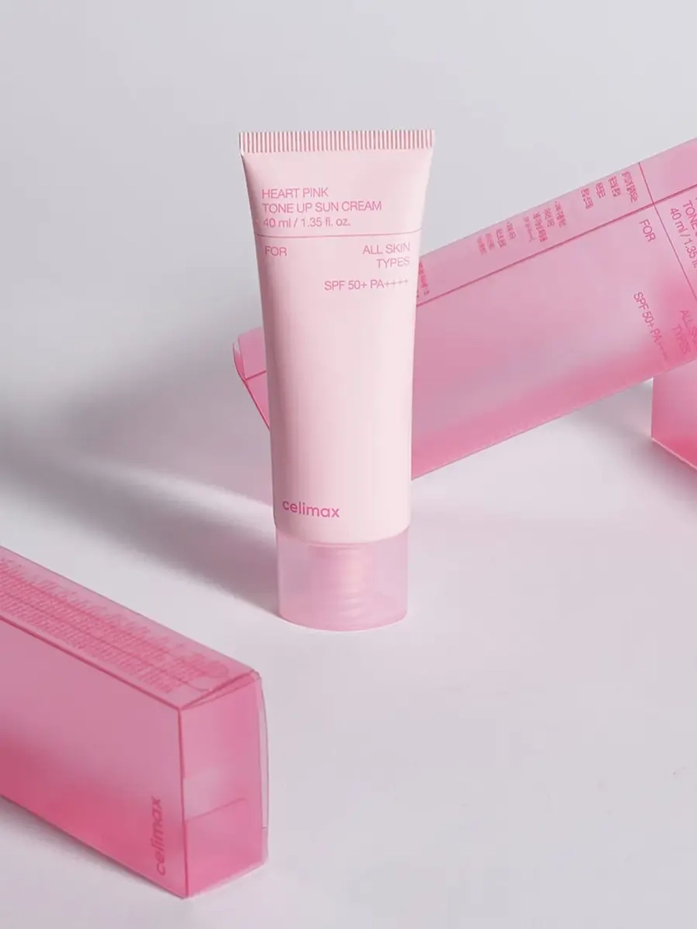 Celimax Освежающий солнцезащитный крем с эффектом сияния SPF50 Heart Pink Tone-Up Sun Cream 40 мл