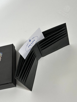 Кошелёк Prada