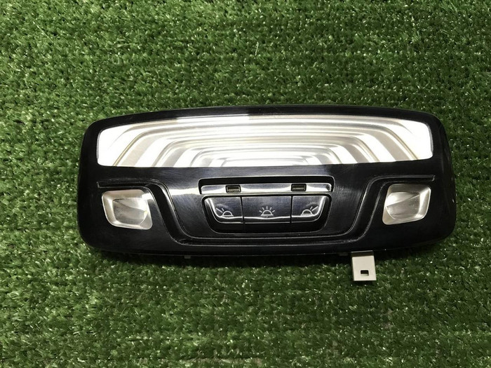 Плафон салона BMW 5er G30 (2017-2023)