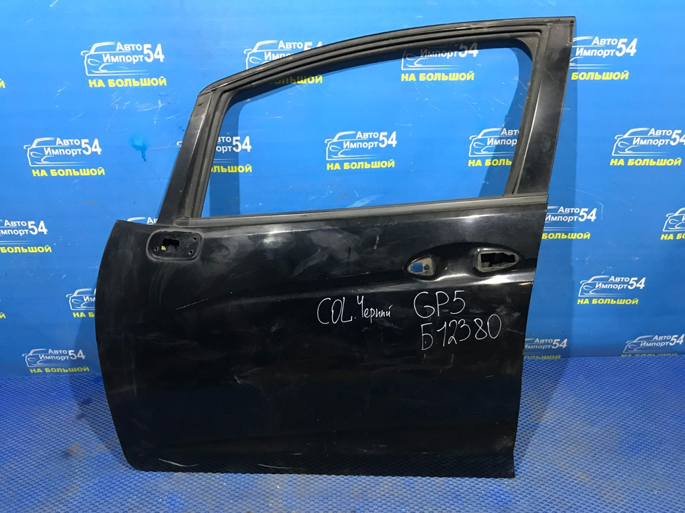 Дверь передняя левая Honda FIT 2013-2020