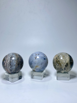 Шар из океанической яшмы