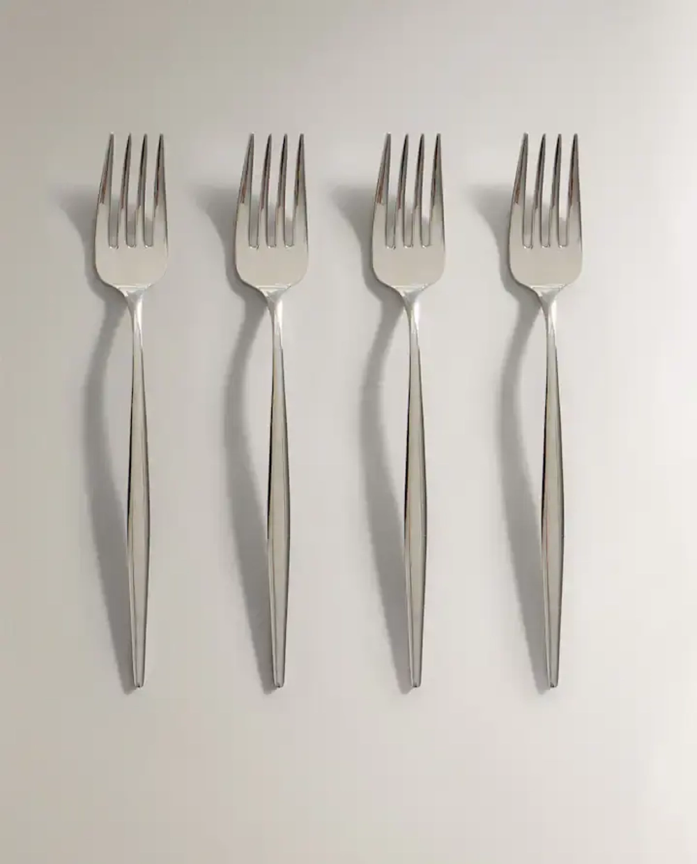 ZARA ВИЛКА С ТОНКОЙ РУЧКОЙ (НАБОР ИЗ 4 ШТ.)