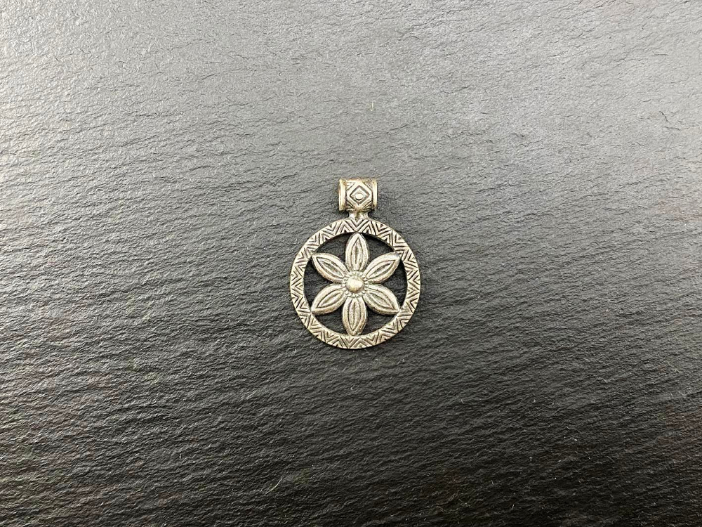 Подвеска. Перунов Громовой цветок