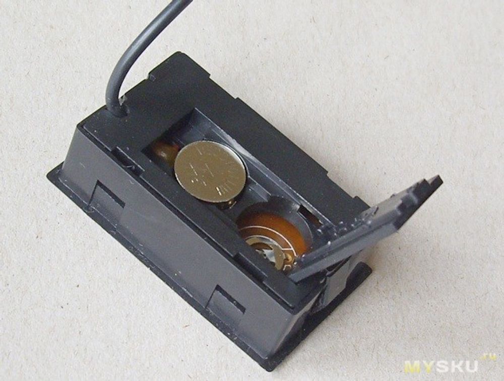 Компактный цифровой термометр ТР-2(TPM-10)с выносным зондом