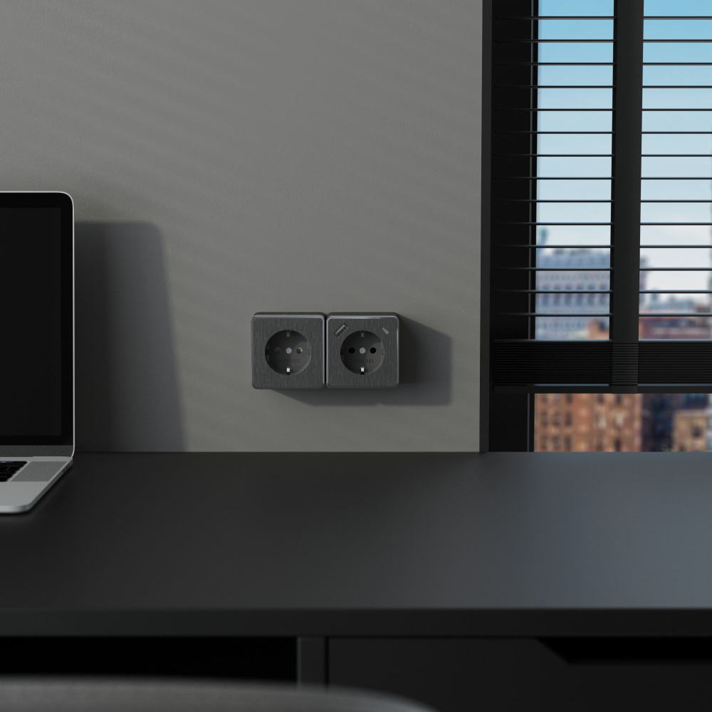 Розетка с заземлением, шторками и USB тип A+C Gallant графит рифленый W5071704