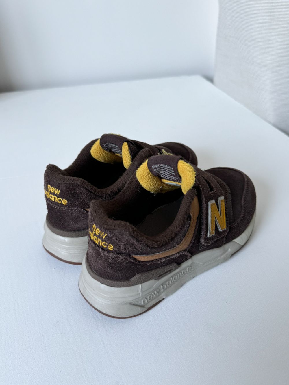 Замшевые кроссовки New Balance, 30