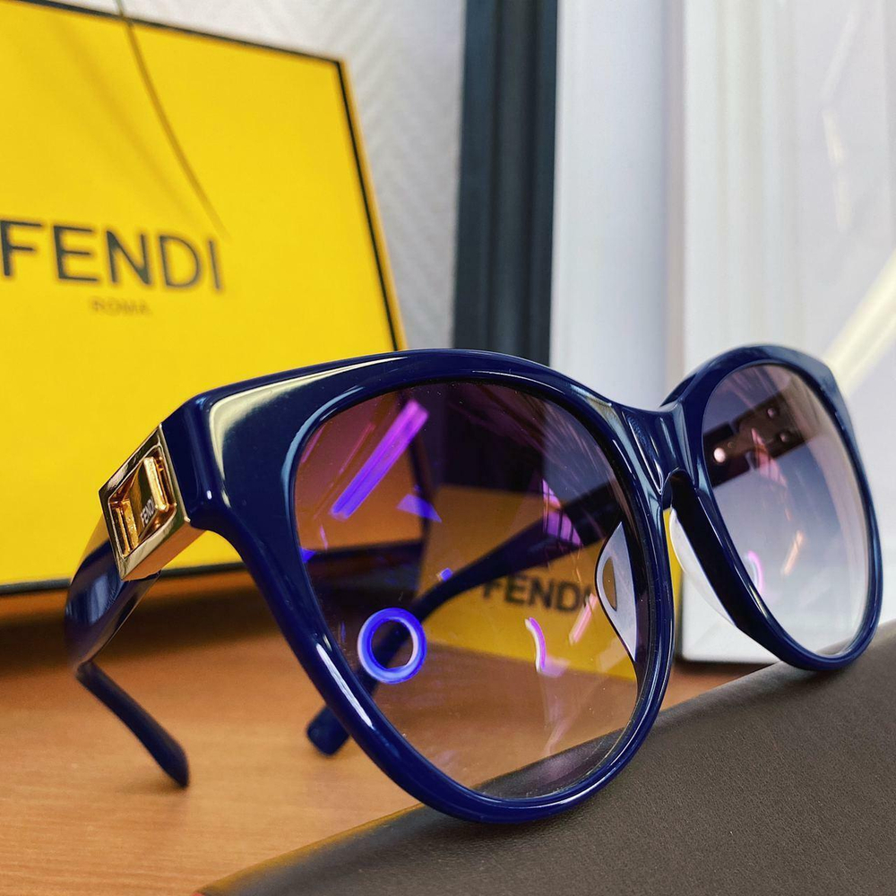 Солнцезащитные очки