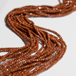 Авантюриновое стекло "Золотистый песок", куб 2,3мм, микроогранка