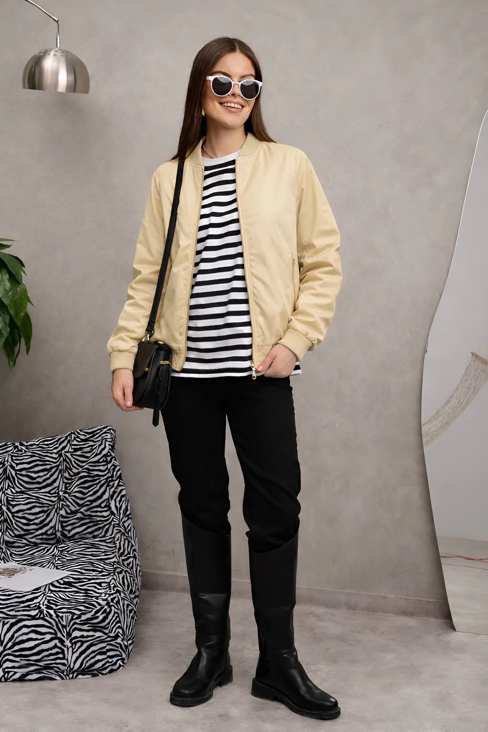 Бомбер женский "HN-14" бежевый