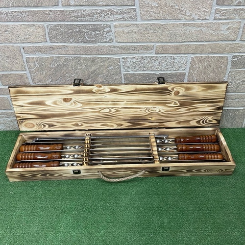 Набор шампуров в деревянном кейсе