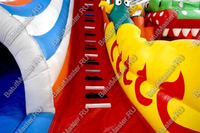 Большая и высокая горка "Змей Горыныч 3" 17*11*9 м