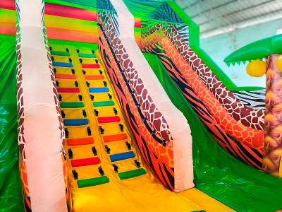 Коммерческий надувной батут «Сафари Ультра 2», 10*6*6 м