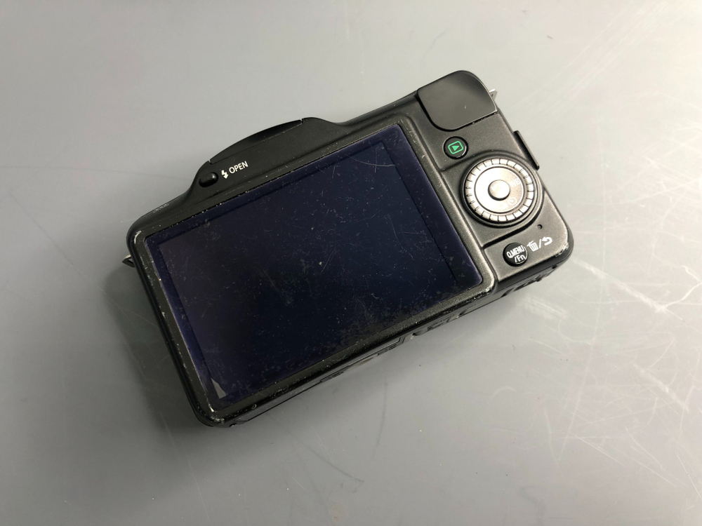Panasonic Lumix DMC-GF3 Kit 14-42mm G Vario
