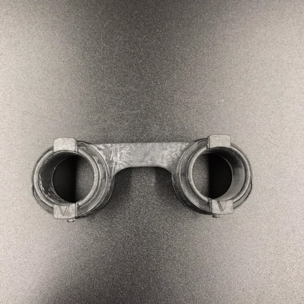 Уплотнение подвески Yamaha 9.9-15D (Yamaha)