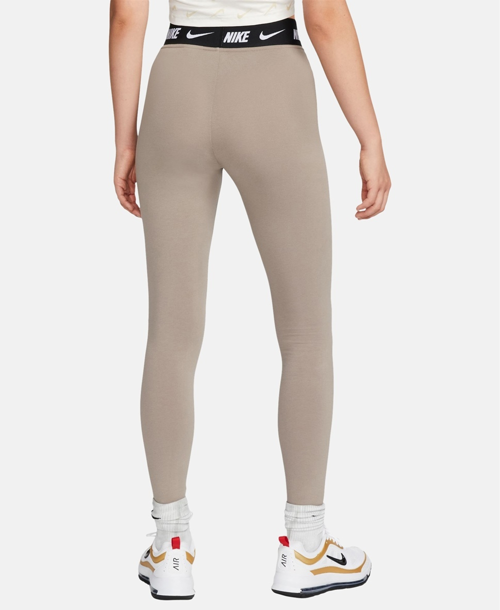 Леггинсы Nike