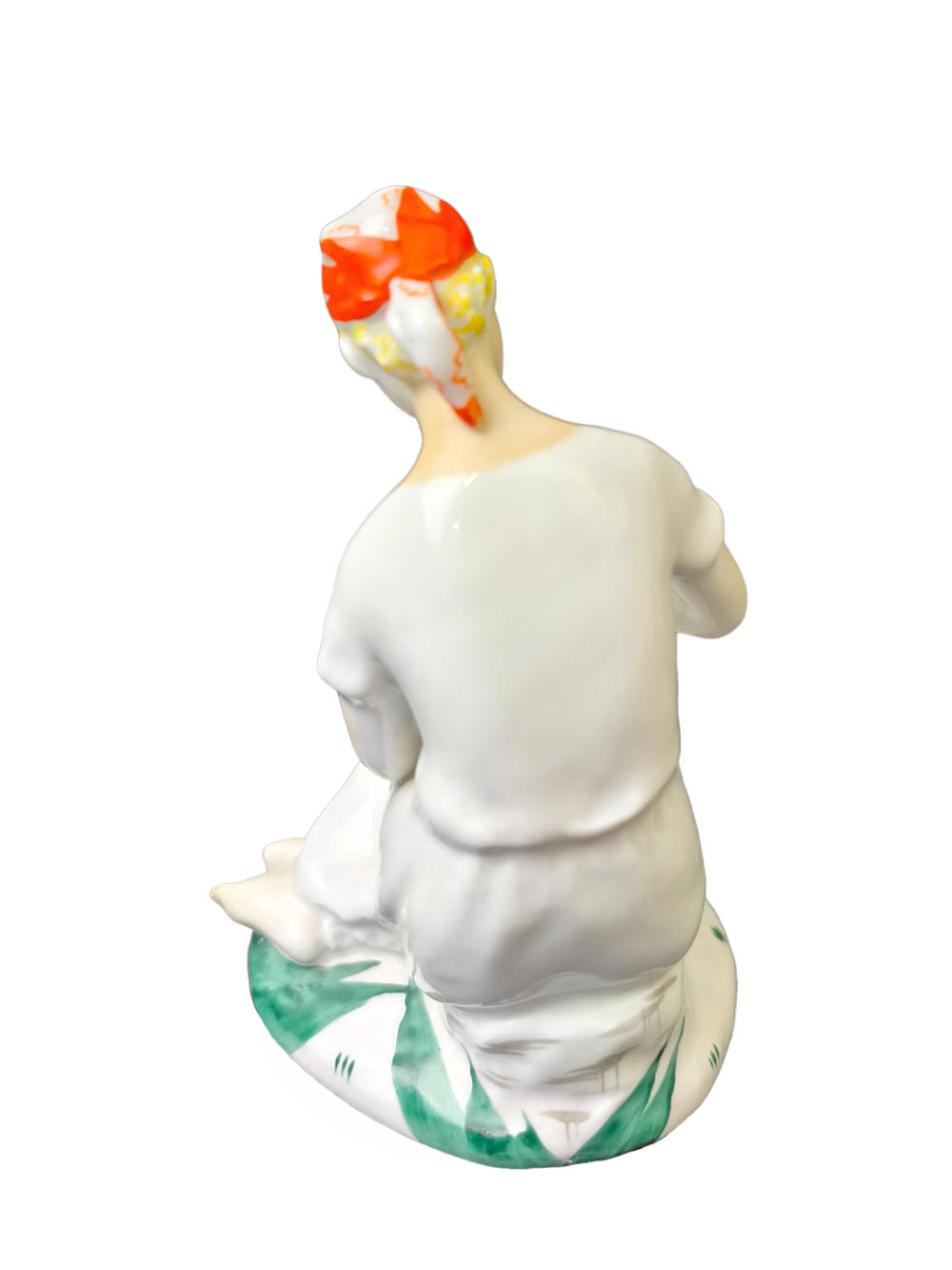 Фарфоровая статуэтка "Гадание на ромашке" ЛФЗ