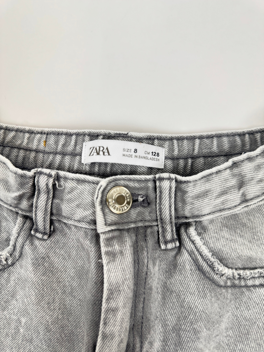 Джинсы Zara