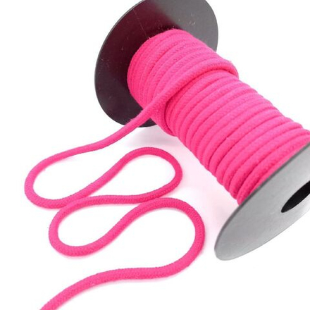 Шнур круглый х/б  0,5мм фуксия