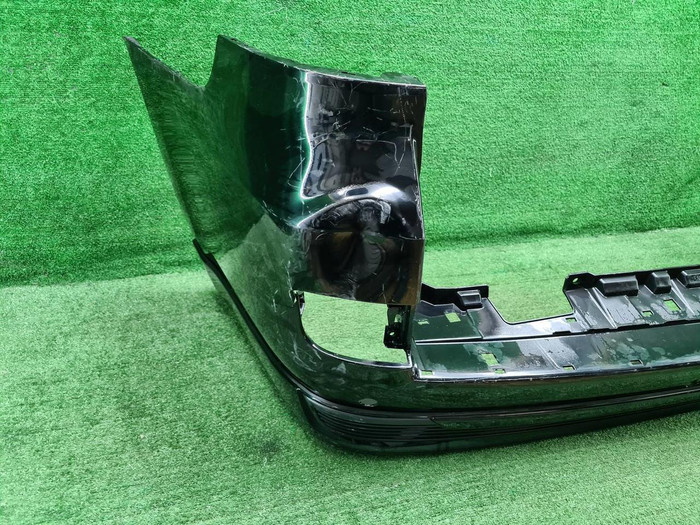 Бампер задний Toyota Land Cruiser 200 (2015-2021)