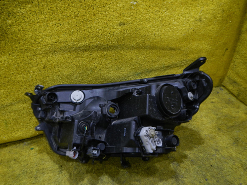 Фара правая Toyota RAV4 4 CA40 (2015-2019) LED