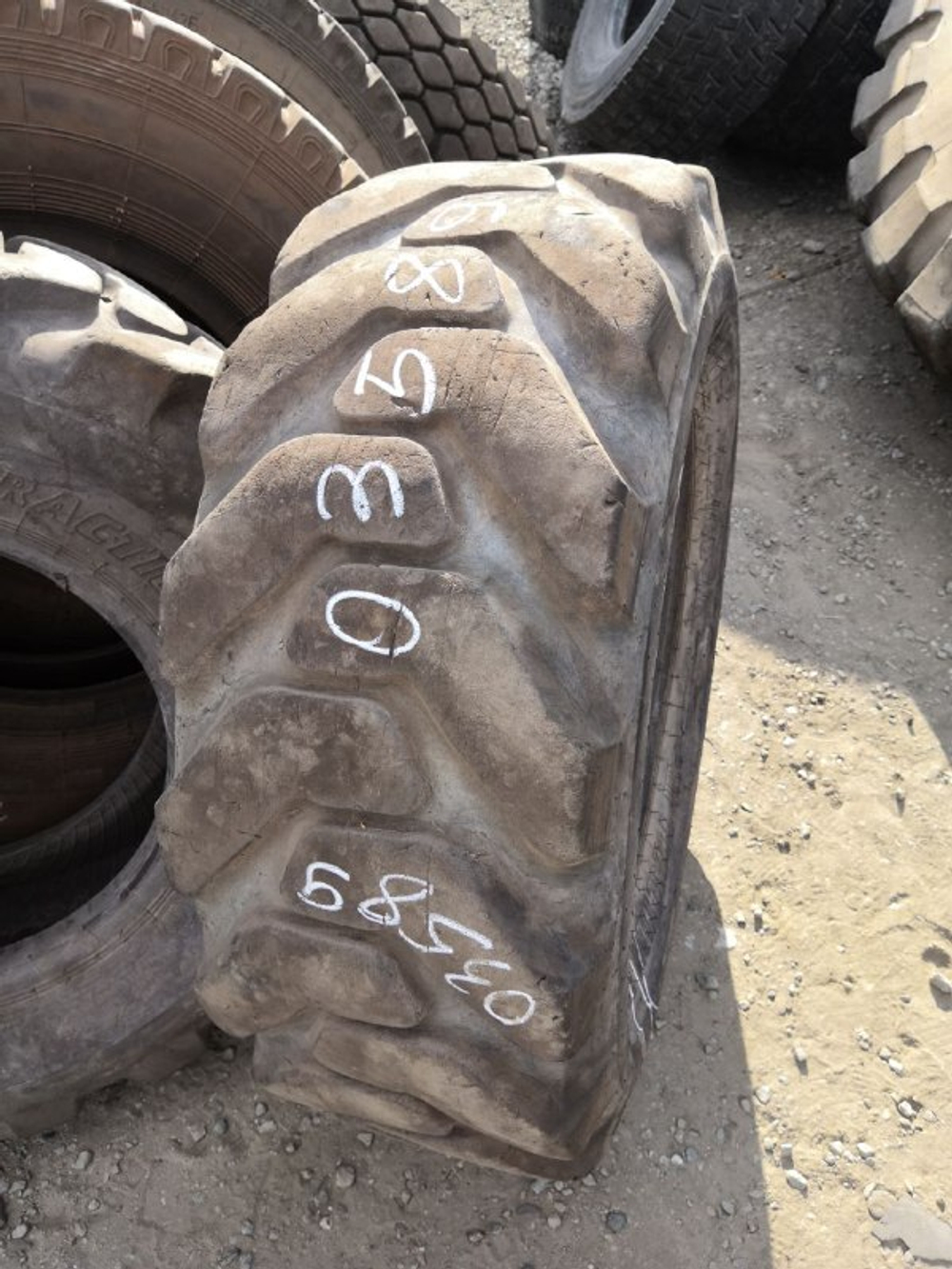 12.5/80-18 ALLIANCE HI TRACTION 321 шина б/у