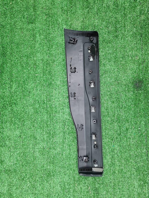 Накладка двери задняя правая Geely Atlas 1 (16-22)