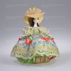 Кукла-шкатулка Барышня в пышном платье