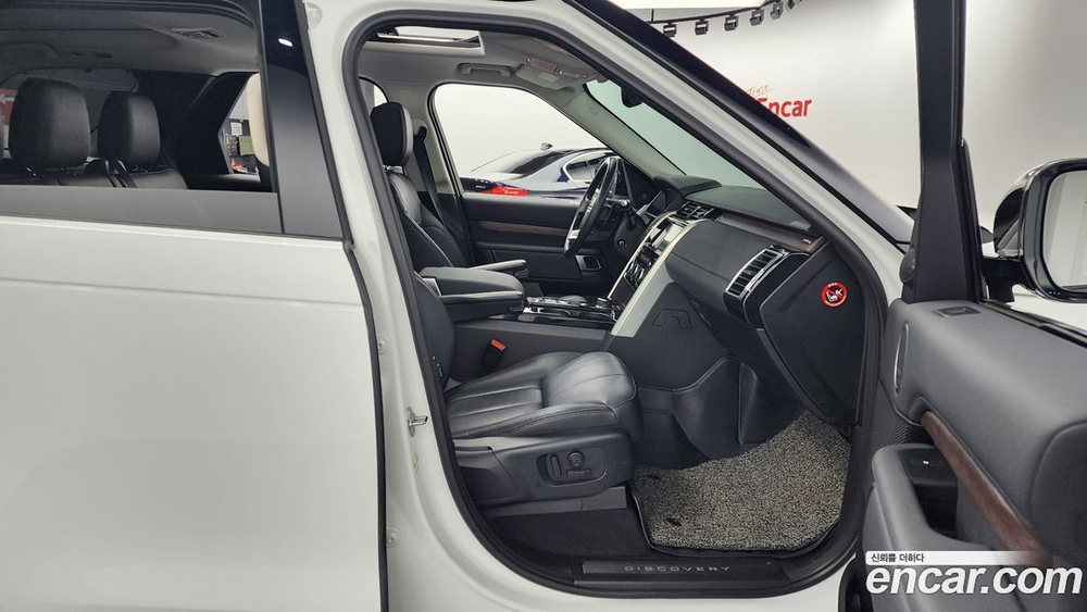 Land Rover Discovery 5 3.0 SD6 HSE (12.2019)