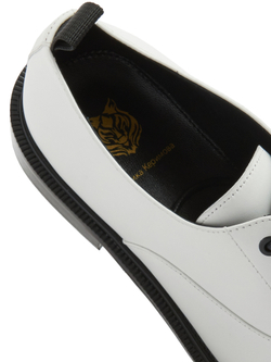 Женские комбинированные туфли бело-черные со шнурками