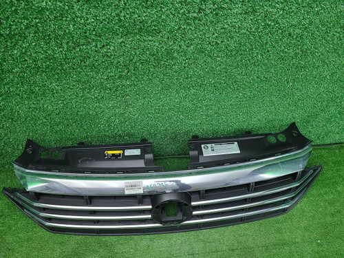 Решетка радиатора VW Jetta 7 (2018-2021)