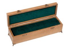 Шкатулка из дуба с бронзовой фурнитуройфотография - 5