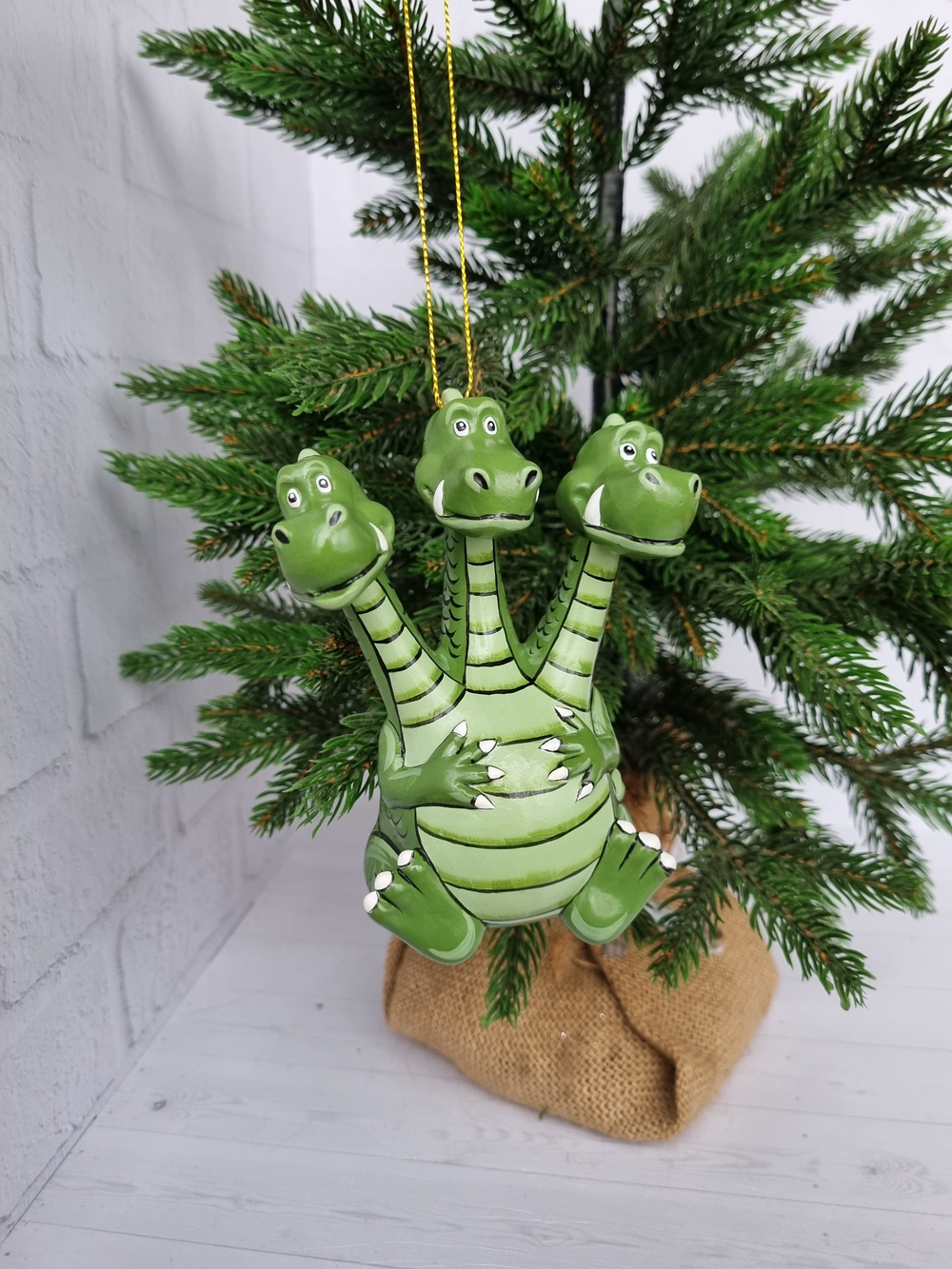 Змей горыныч ёлочная игрушка из фарфора