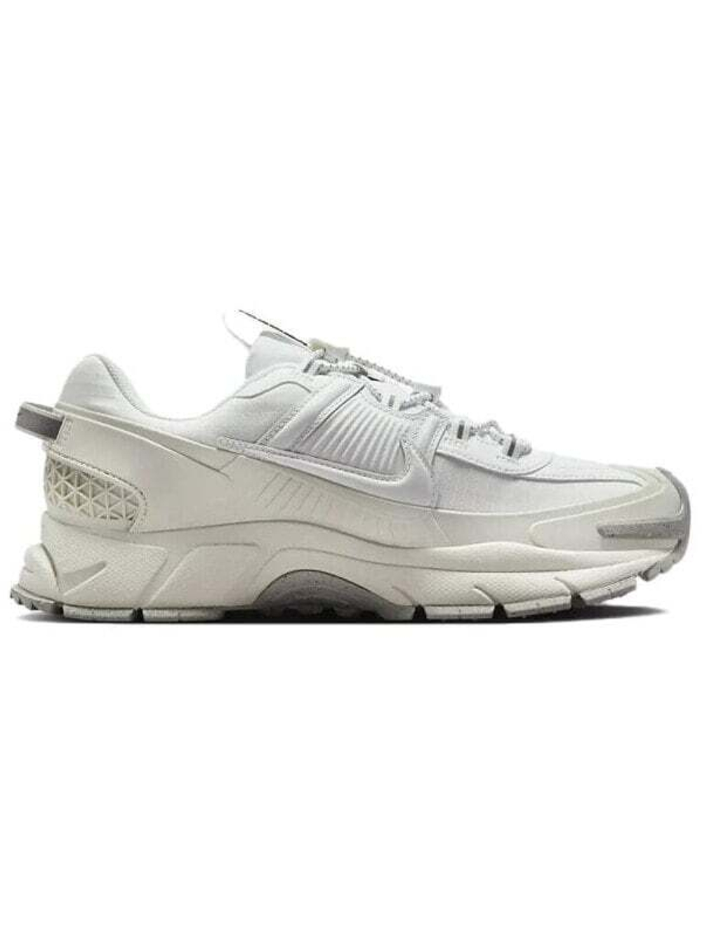 Кроссовки Nike Zoom Vomero Roam 'Summit White Light Bone'