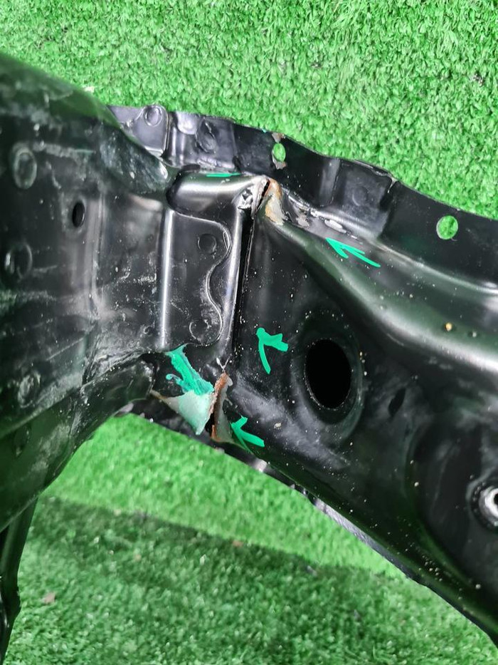 Усилитель передний Mercedes GLE c167 (2019-н.в.)