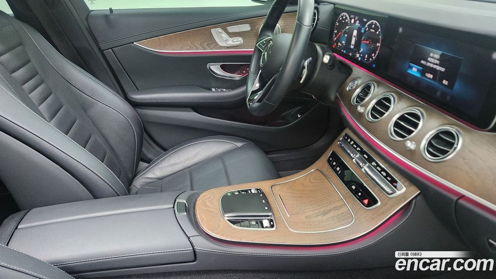 Mercedes-Benz E-Class W213 E220d 4MATIC Exclusive (01.2022)