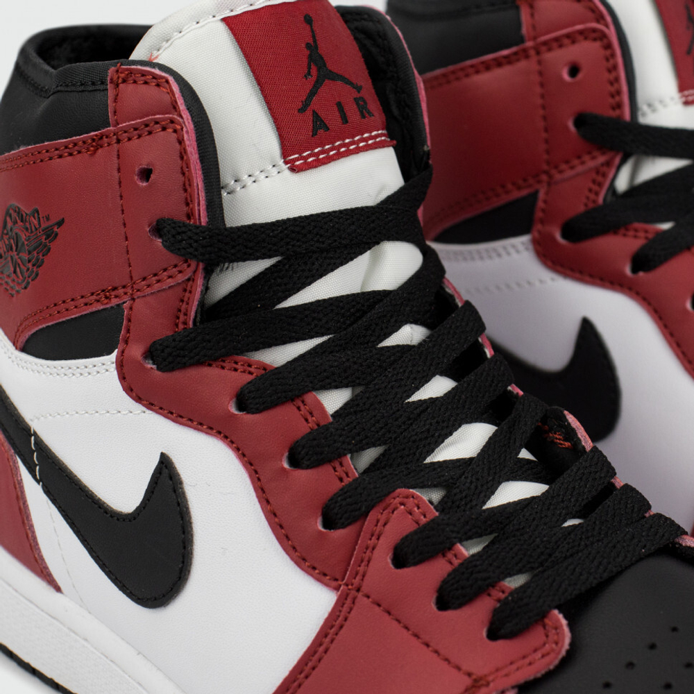 кроссовки Air Jordan 1 Red / Black Winter