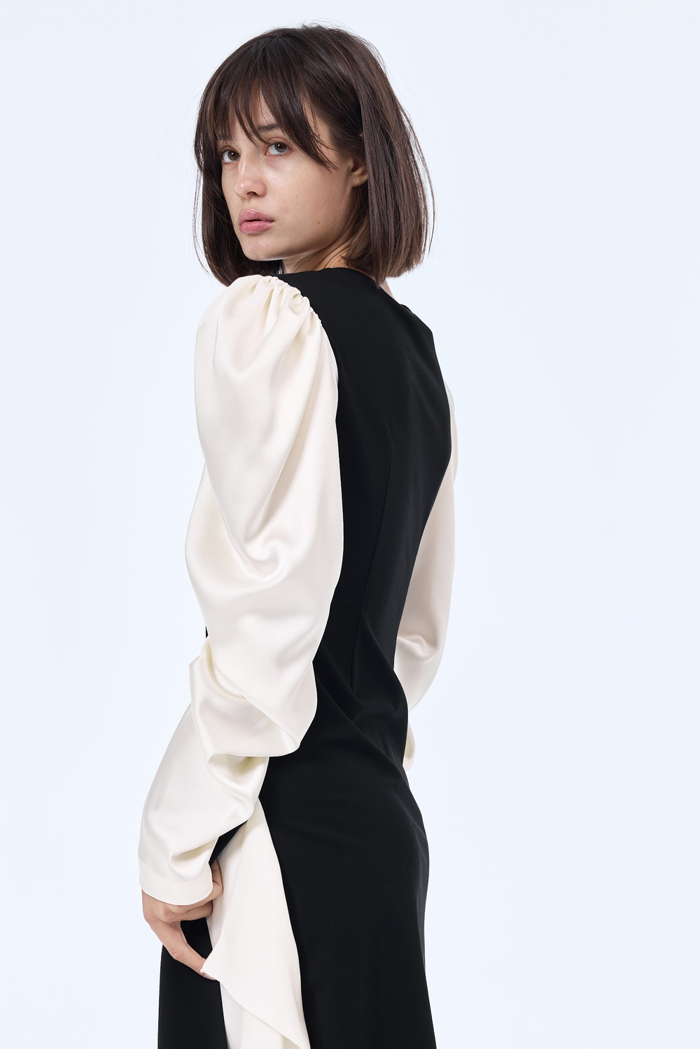 Платье комбинированное черно-белое