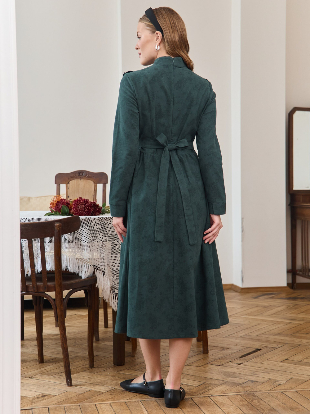 Платье с вшитой манишкой