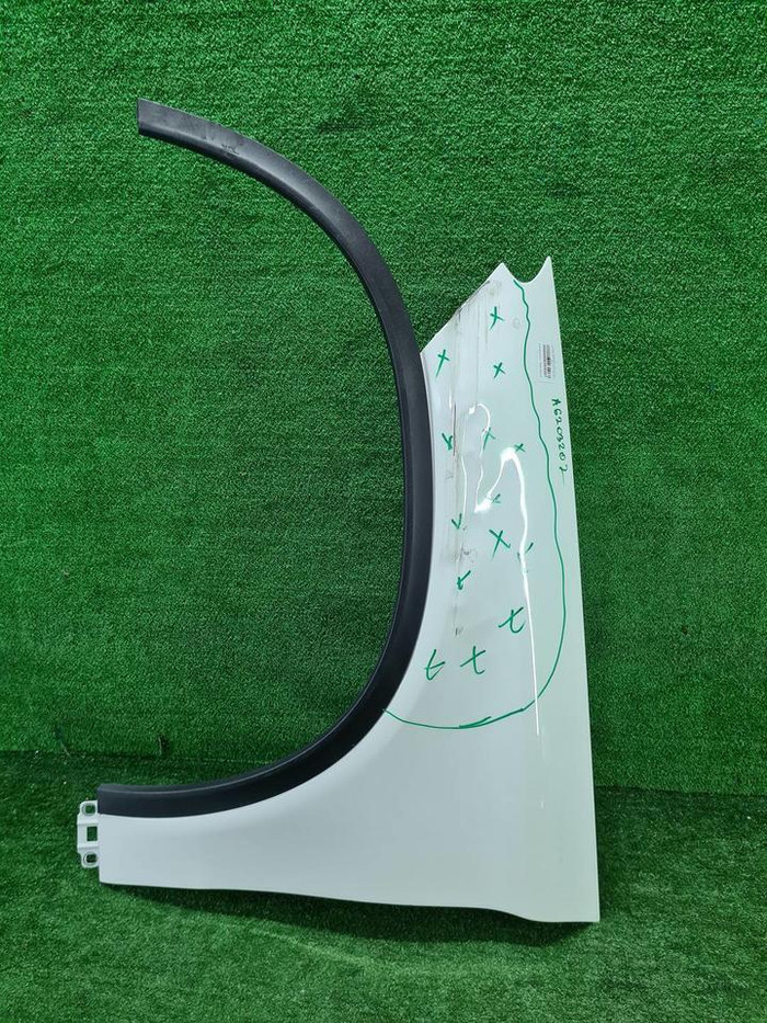 Крыло переднее левое Mercedes GLE C292 (2015-2019)