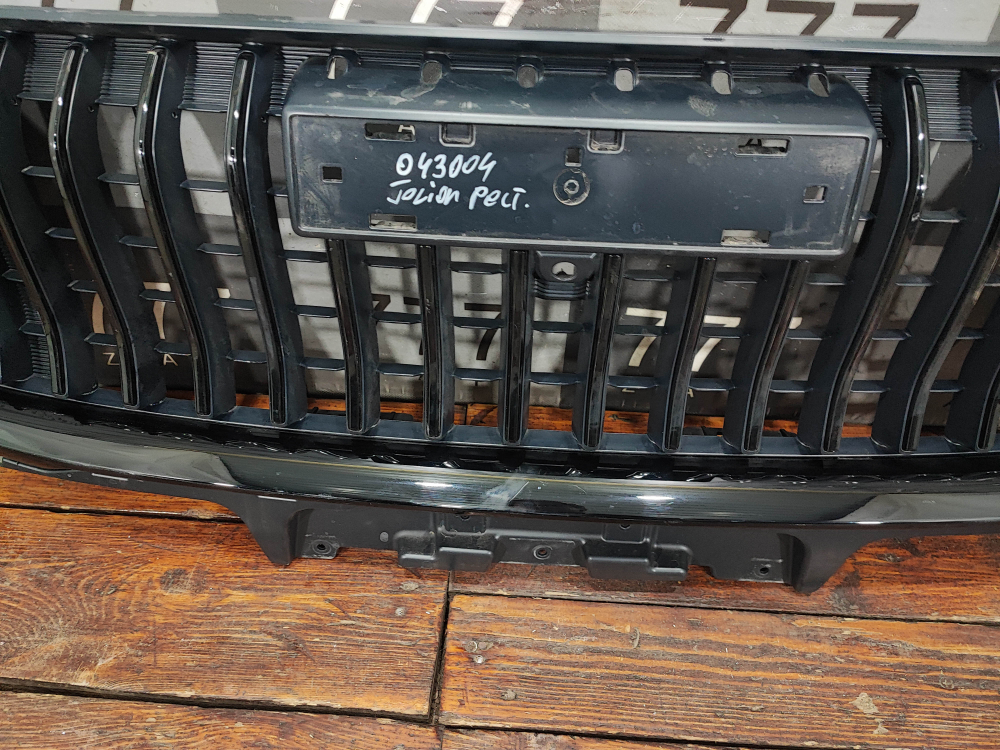 Решетка радиатора Haval Jolion 24-нв Б/У Оригинал 5509104XST13A