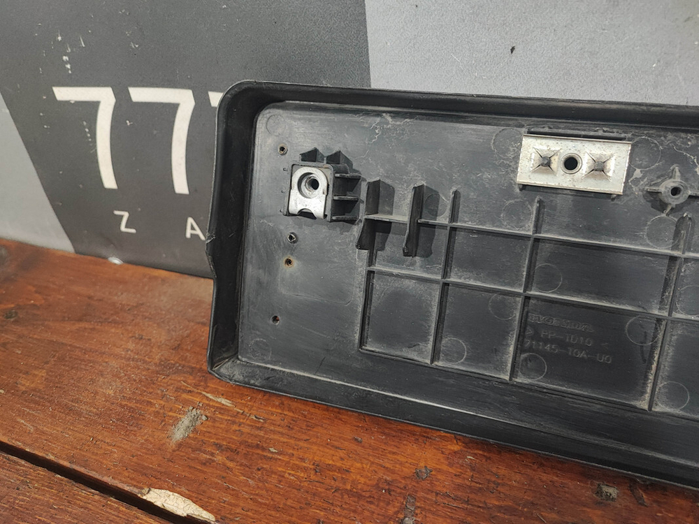 Площадка гос. номера Honda CR-V 4 (RE, RM) 12-18 Б/У Оригинал 71145T0AU0