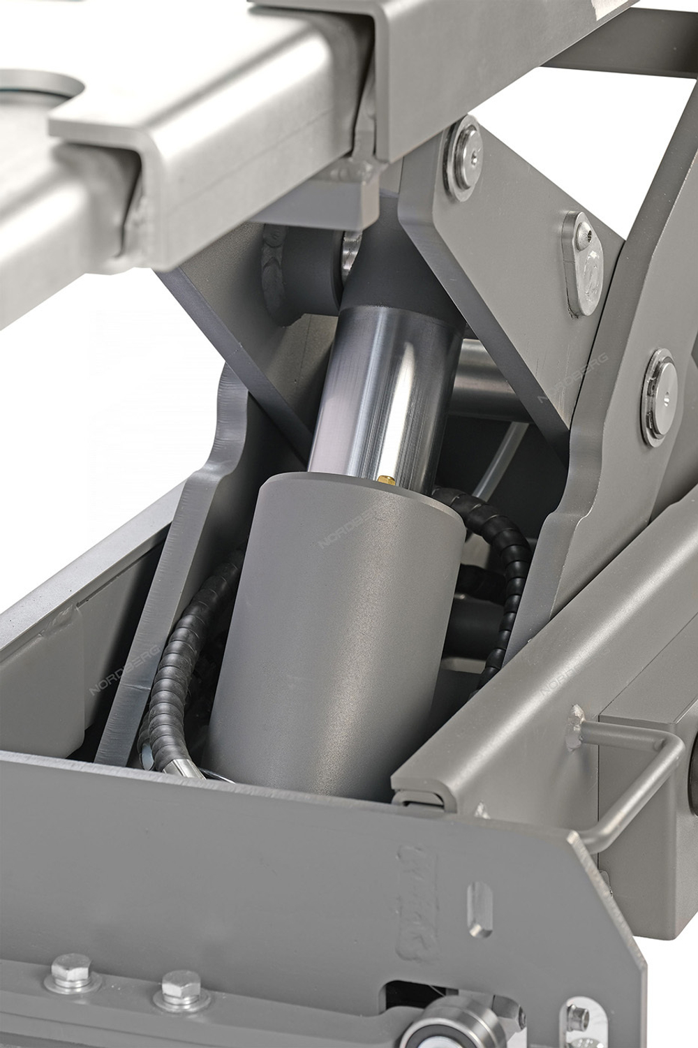 NORDBERG (N443GA) Траверса пневмогидравлическая, серая 4 т